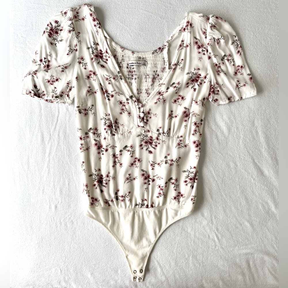 A&F. Floral Bodysuit Top